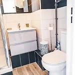 Le Superbe, F2 En Rez-de-jardin, Proche Apartman *