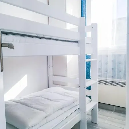Le Superbe, F2 En Rez-de-jardin, Proche Apartment *
