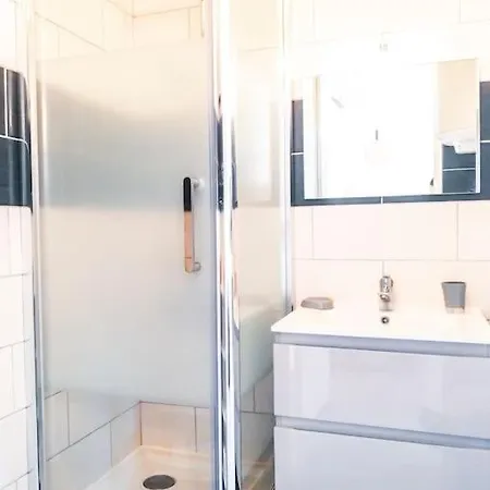 Le Superbe, F2 En Rez-de-jardin, Proche Апартаменты